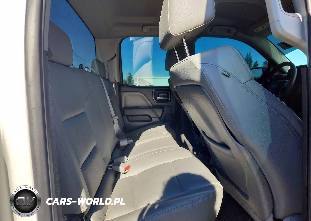 2015 Chevrolet Silverado C1500 VIN:1GCRCPEH8FZ179995 - 10