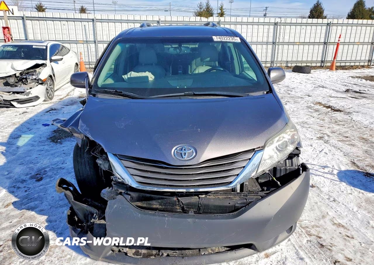 2017 Toyota Sienna VIN:5TDYZ3DC8HS878461 - 5