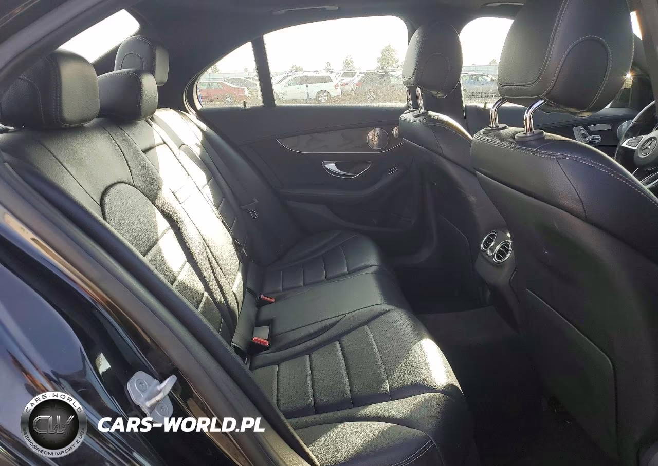 2015 Mercedes-Benz C 300 4Matic VIN:55SWF4KB2FU023867 - 10