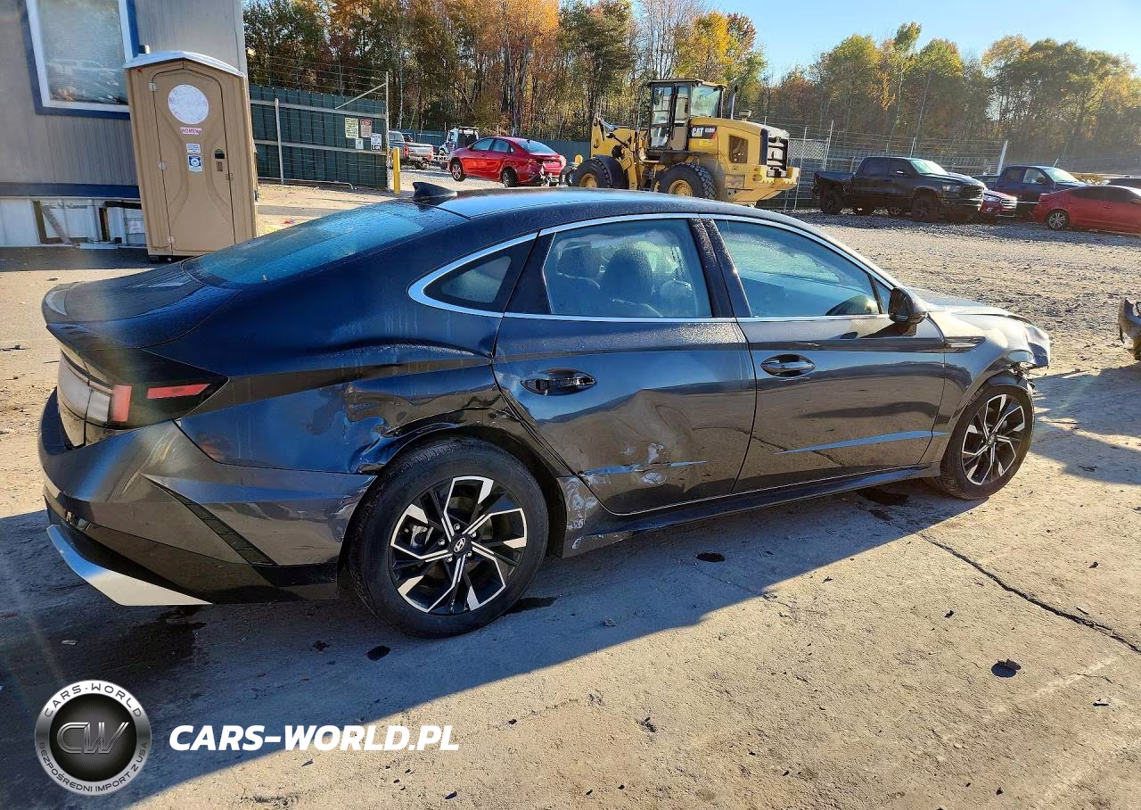 2025 Hyundai Sonata Sel VIN:KMHL64JA6SA515961 - 3