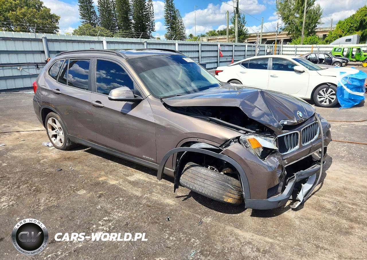 2013 BMW X1 Sdrive28I VIN:WBAVM1C50DVW42344 - 4