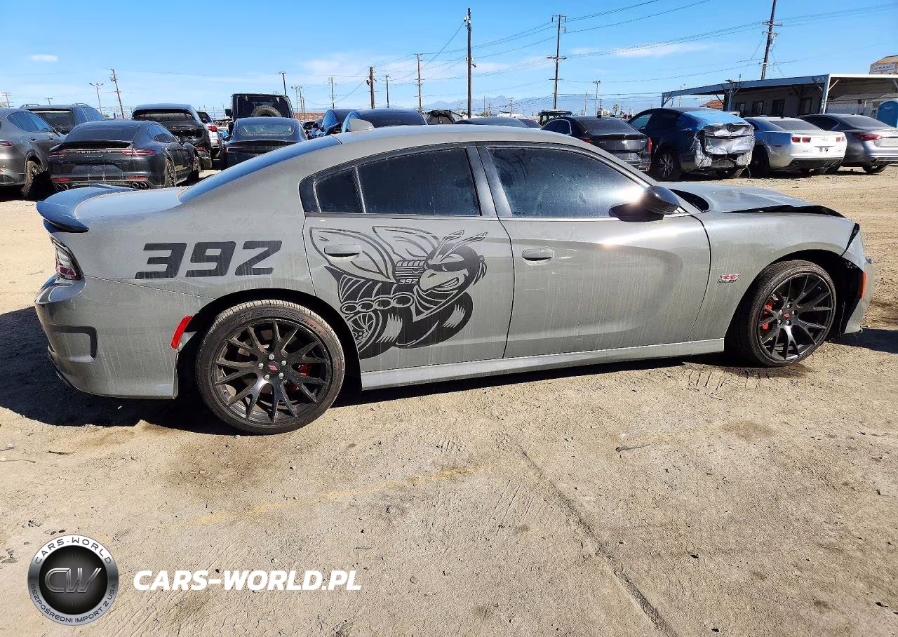 2023 Dodge Charger Scat Pack VIN:2C3CDXGJXPH681612 - 3