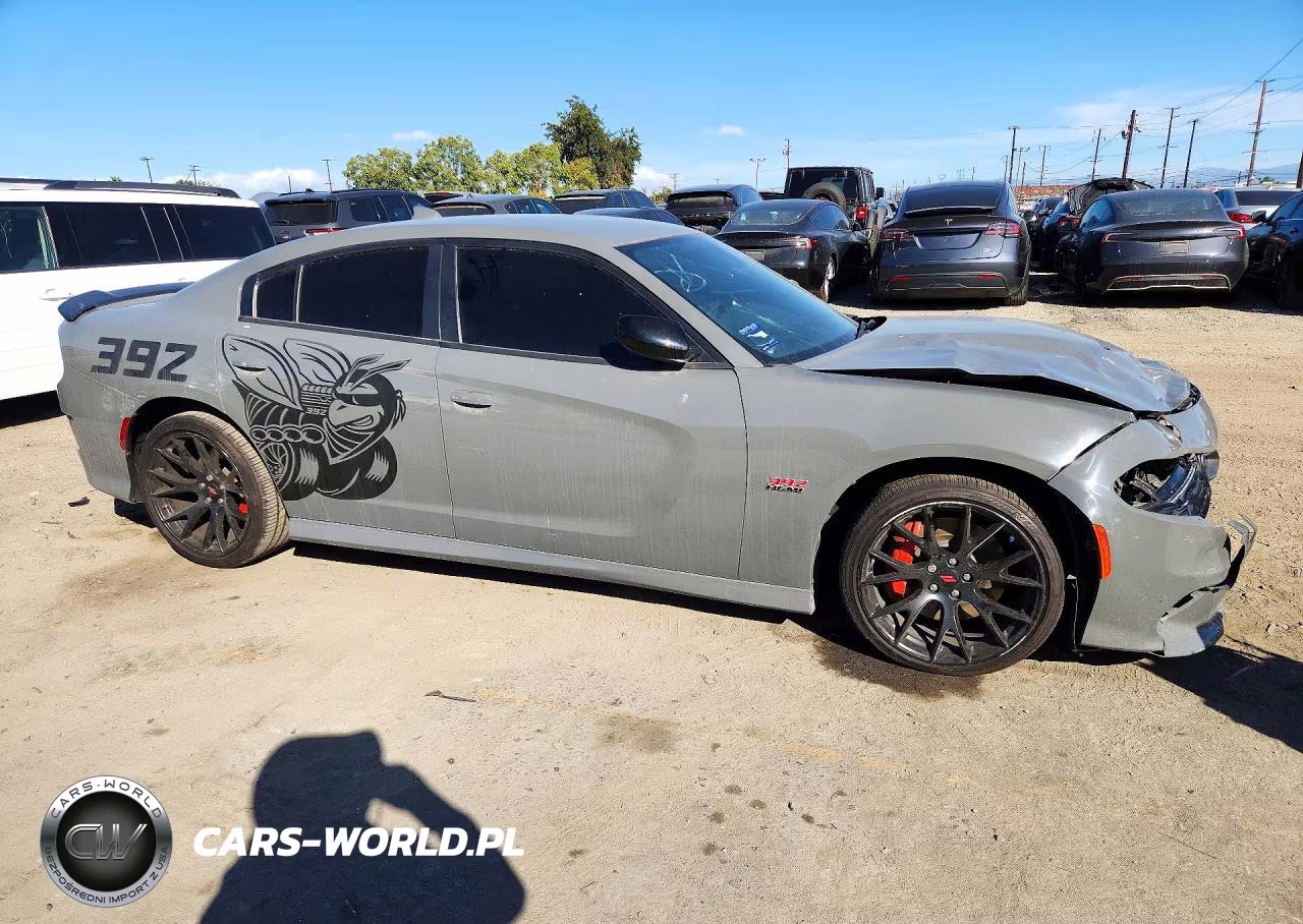 2023 Dodge Charger Scat Pack VIN:2C3CDXGJXPH681612 - 4