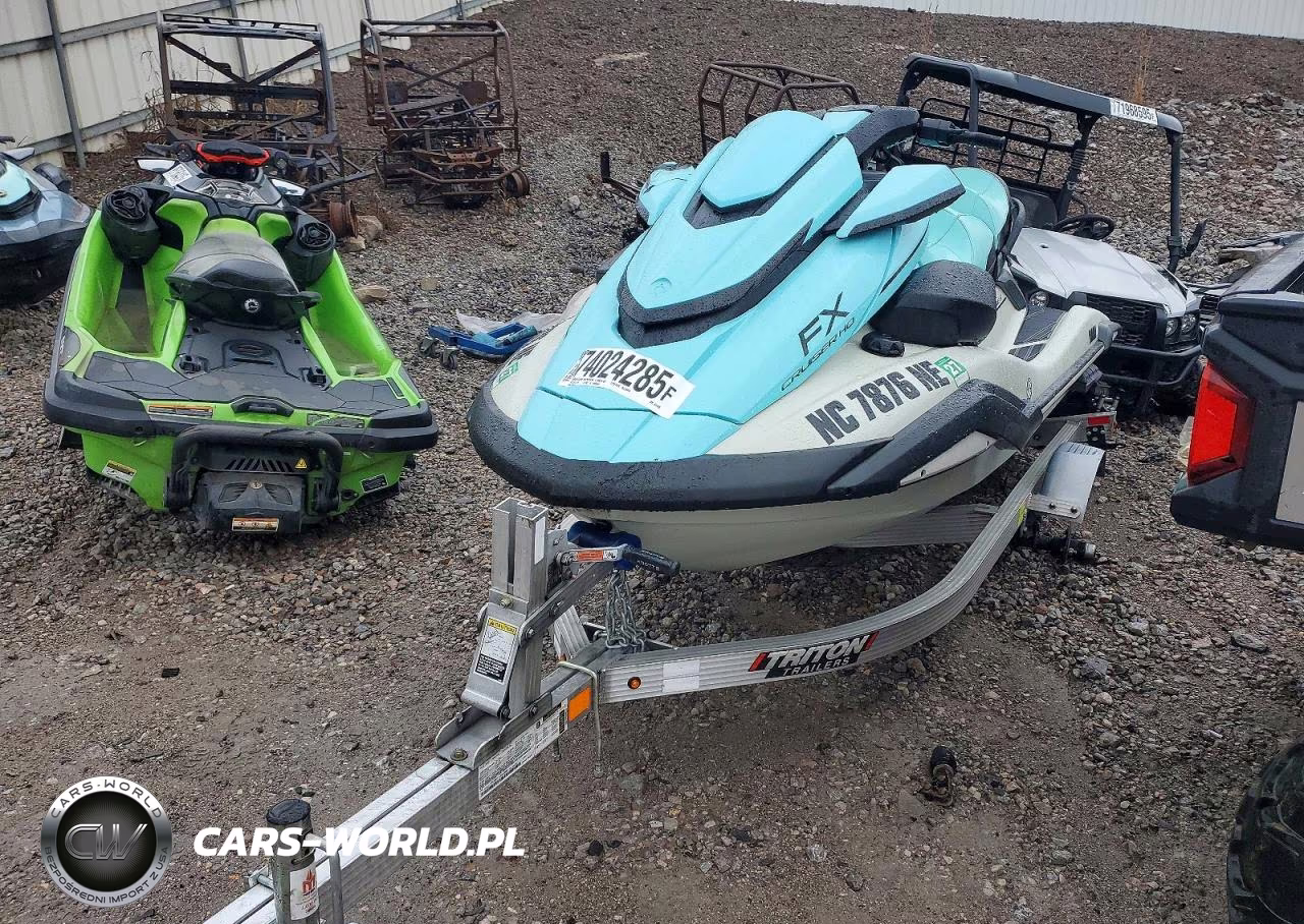 2025 Yamaha Fx Jet Ski VIN:YAMA0255L425 - 2