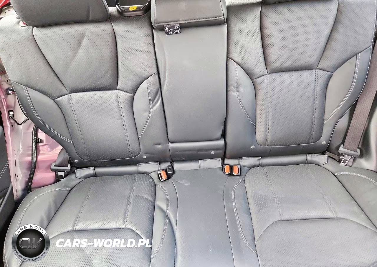 2020 Subaru Forester Touring VIN:JF2SKAXC3LH490658 - 10