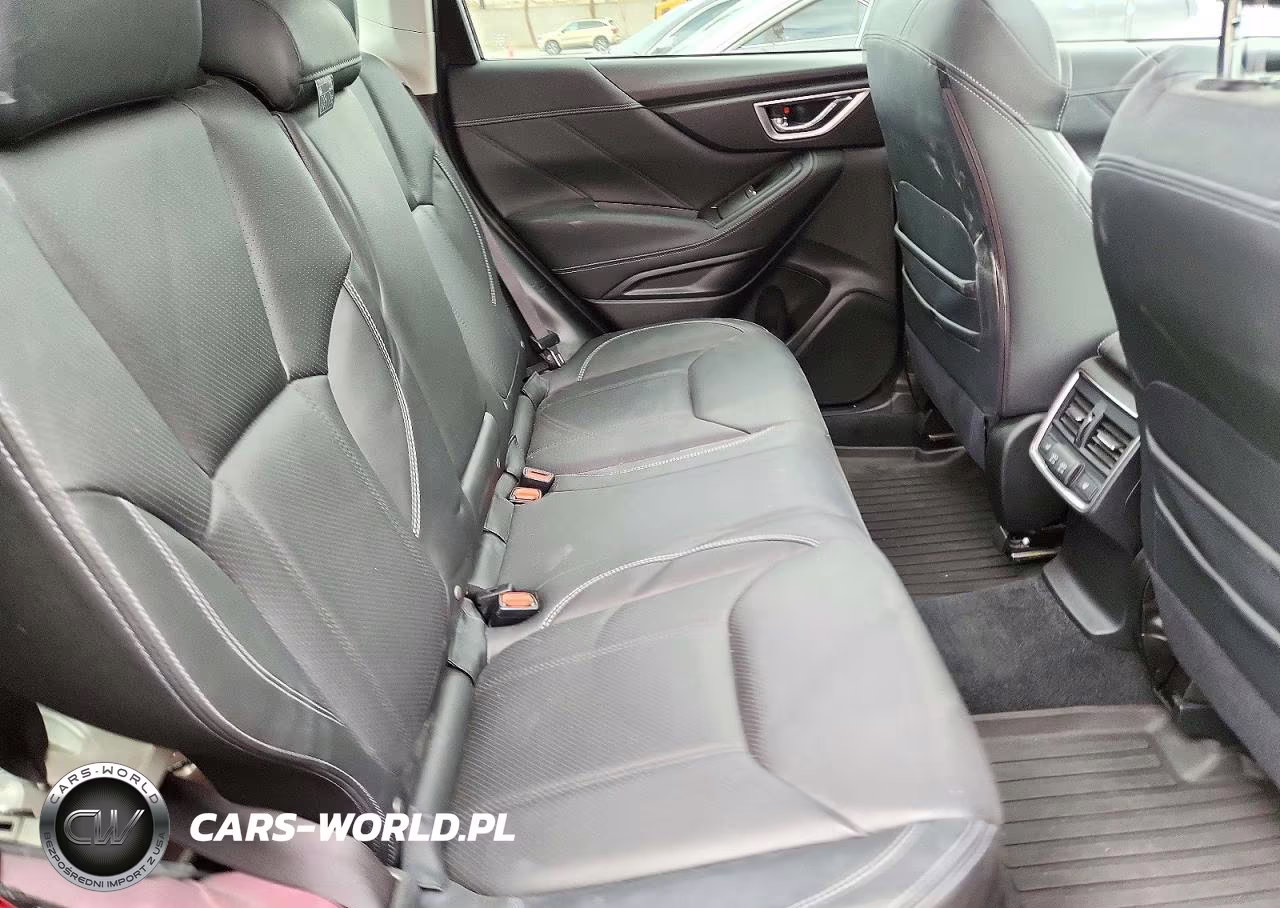2020 Subaru Forester Touring VIN:JF2SKAXC3LH490658 - 11