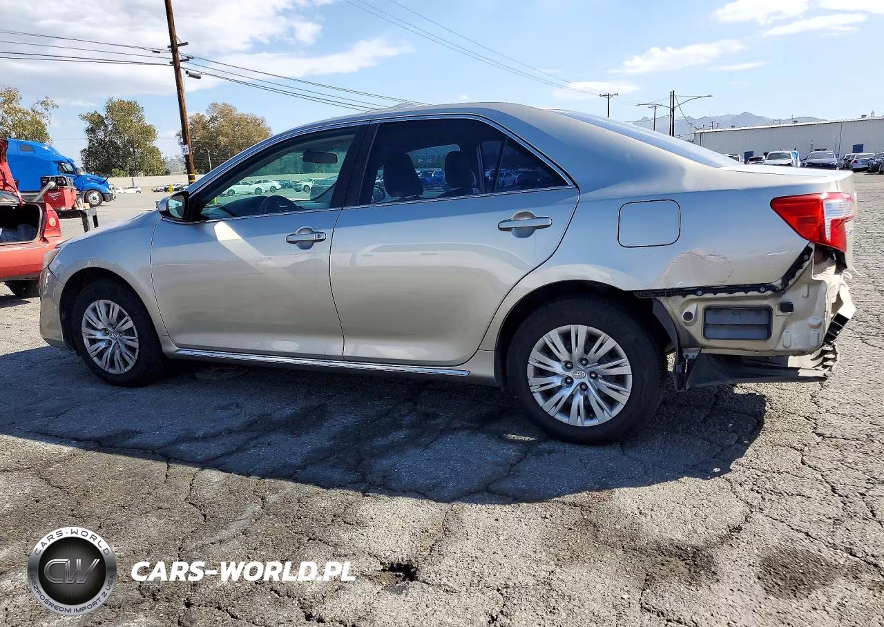 2014 Toyota Camry Le VIN:4T4BF1FK4ER410016 - 2
