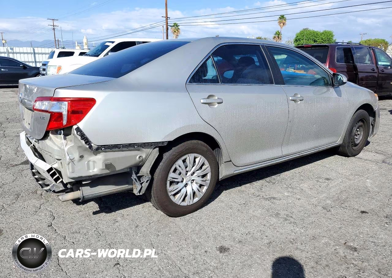 2014 Toyota Camry Le VIN:4T4BF1FK4ER410016 - 3
