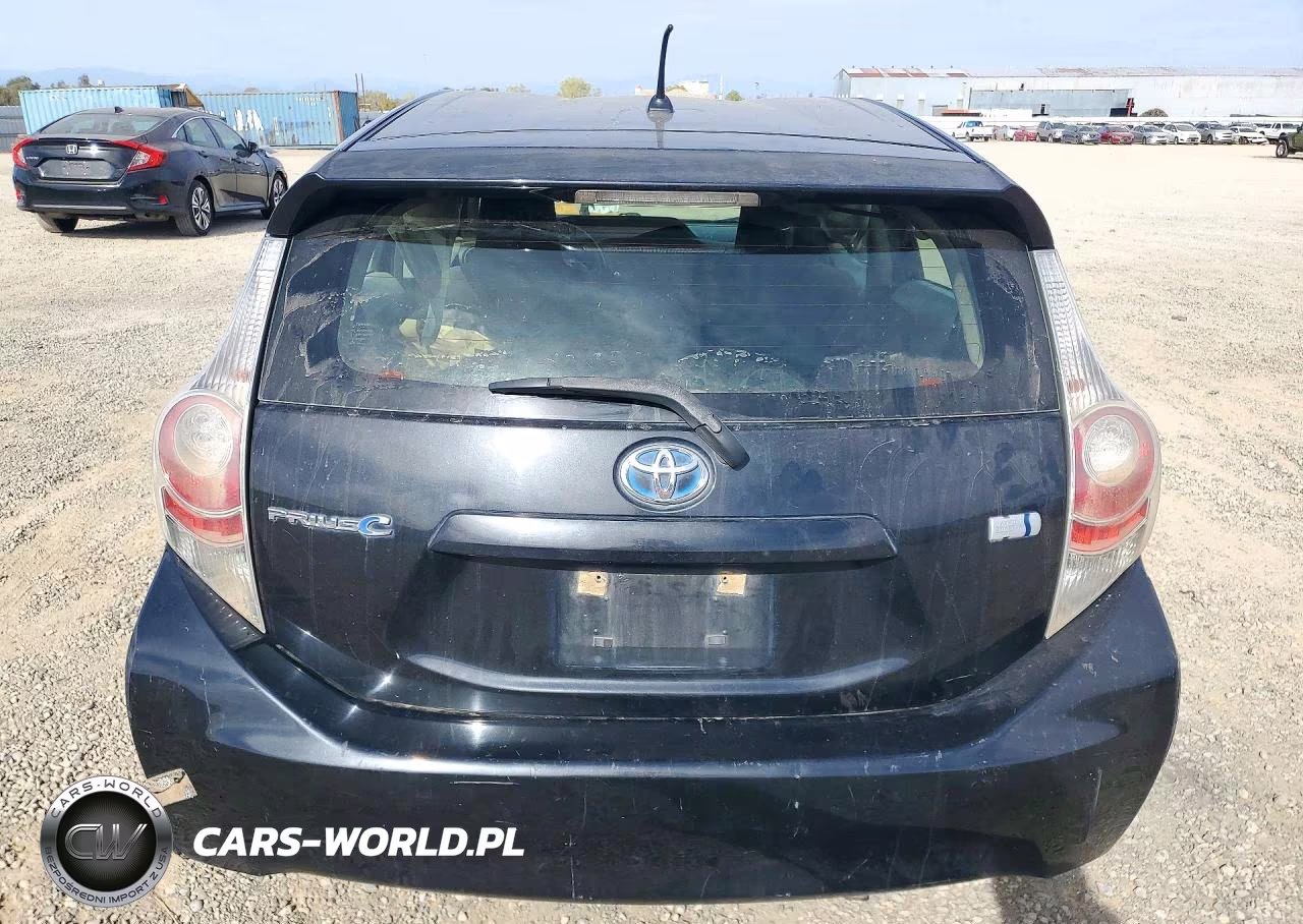 2012 Toyota Prius C One VIN:JTDKDTB37C1504744 - 6