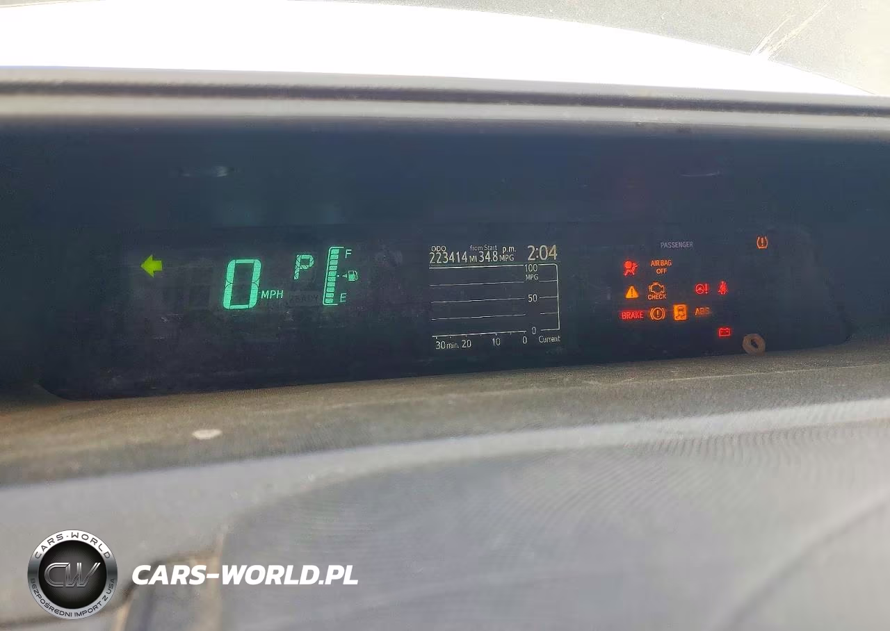 2012 Toyota Prius C One VIN:JTDKDTB37C1504744 - 9