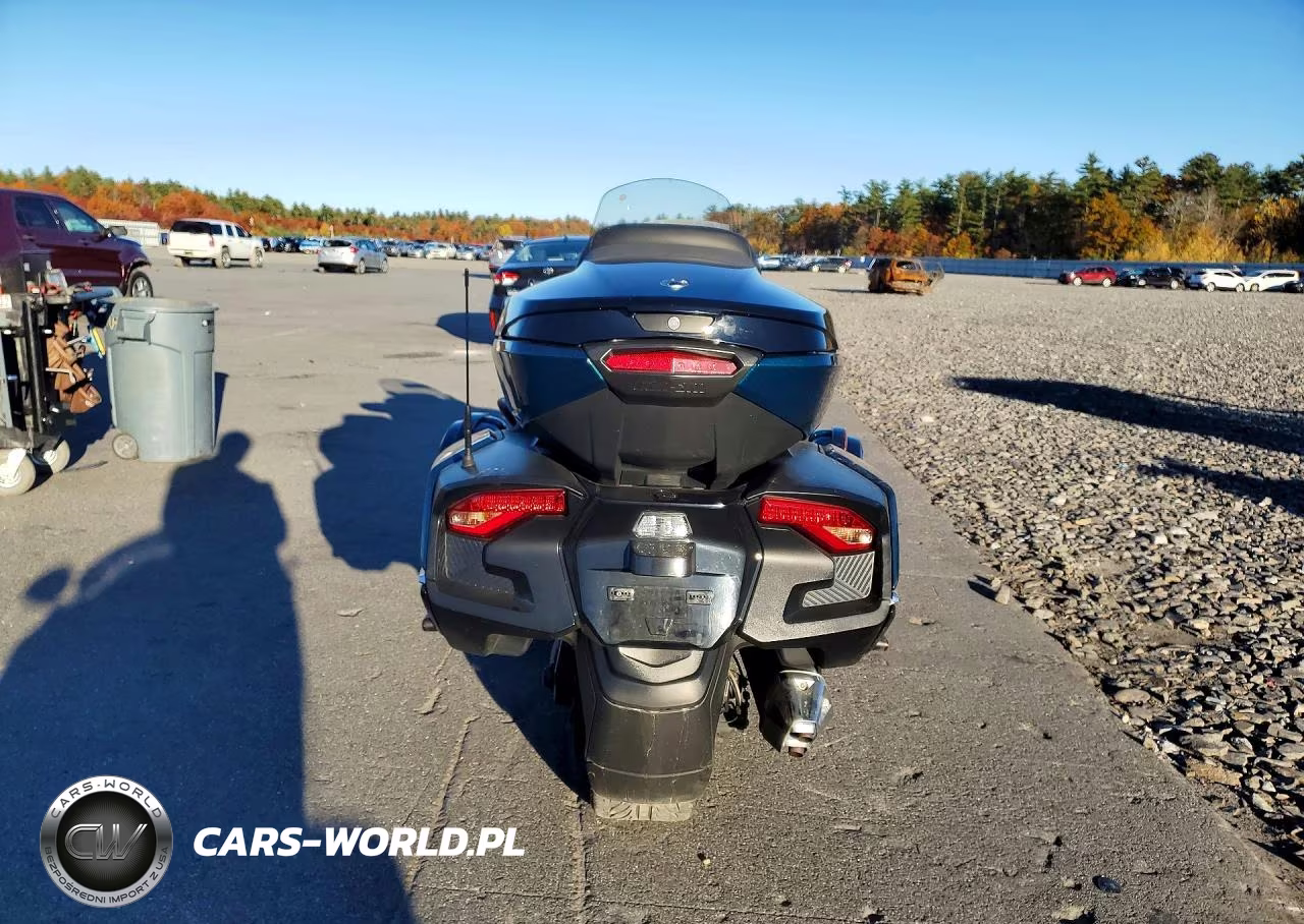 2021 Can-Am Spyder Roadster Rt VIN:2BXNBDD47MV001198 - 4