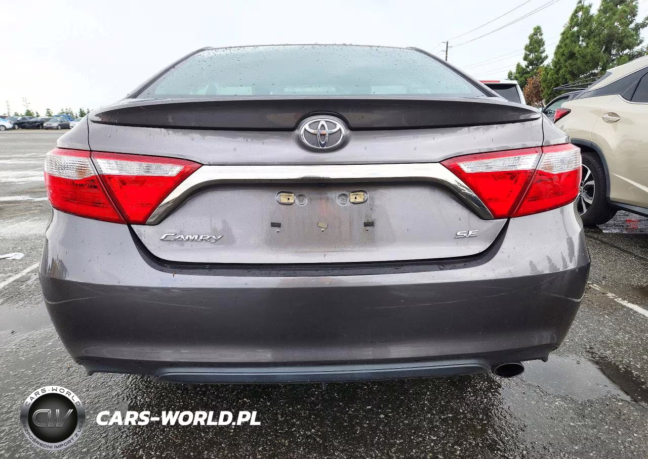 2017 Toyota Camry Se VIN:4T1BF1FK6HU303659 - 6