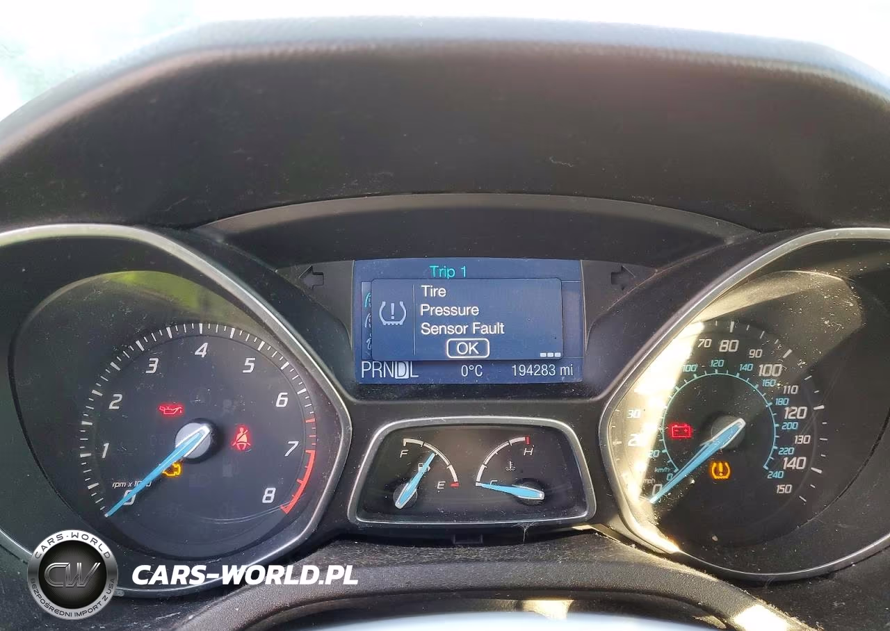 2012 Ford Focus VIN:1FAHP3F28CL246568 - 9
