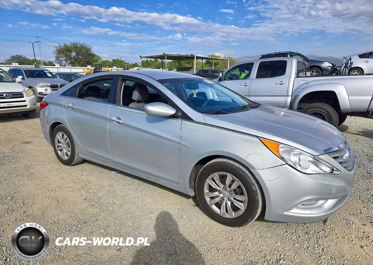 2013 Hyundai Sonata Gls VIN:5NPEB4AC9DH545820 - 4