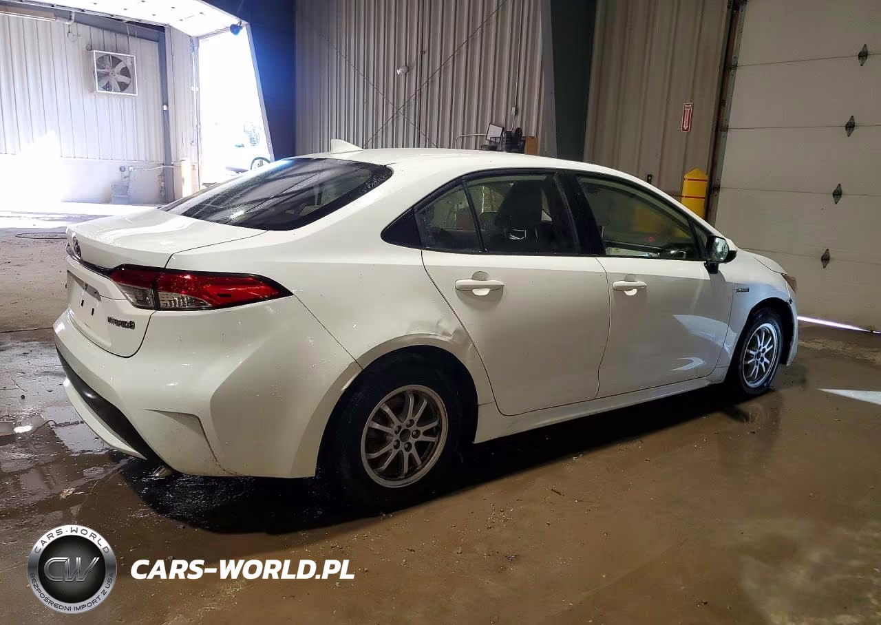 2020 Toyota Corolla Le VIN:JTDEBRBE3LJ011988 - 3