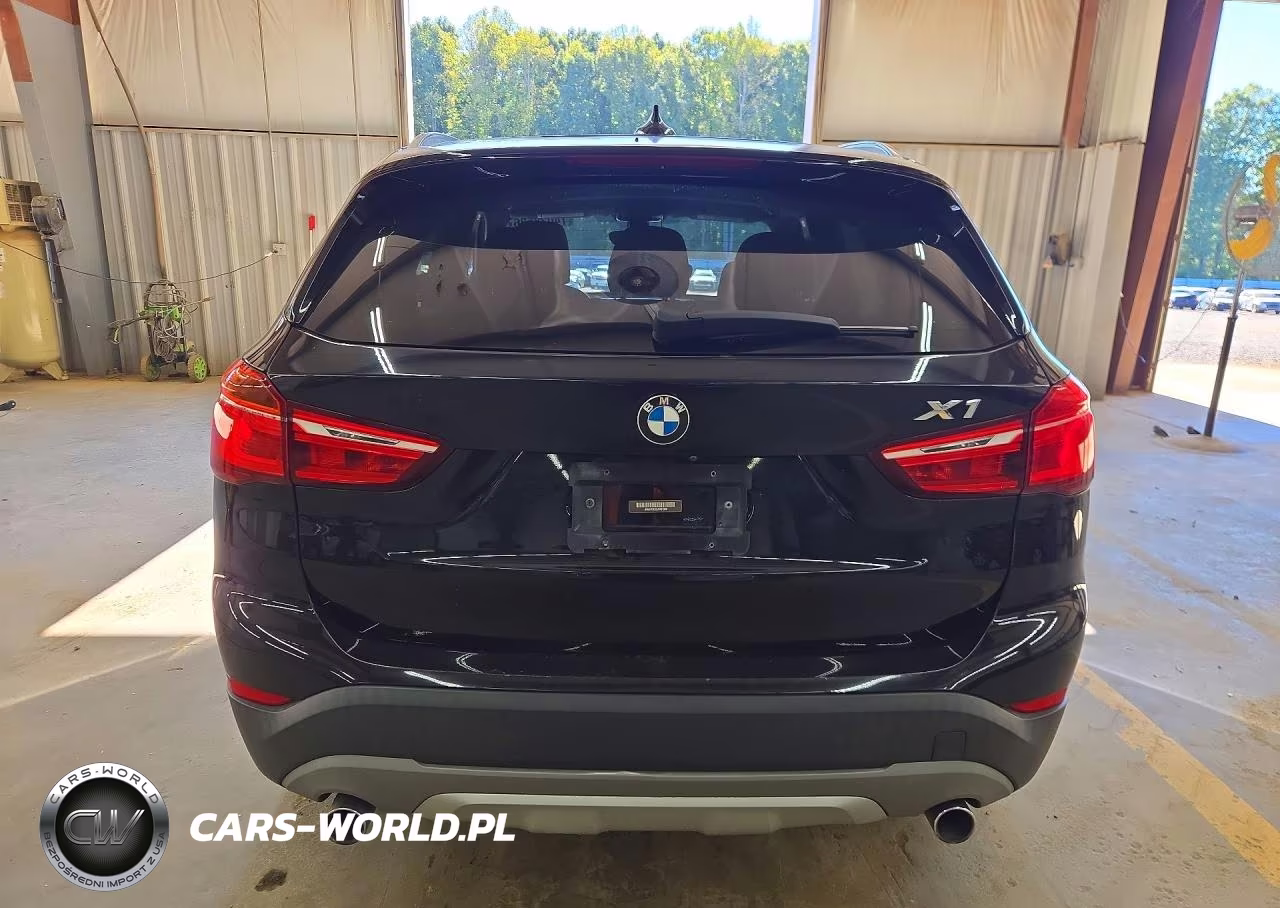 2018 BMW X1 xDrive28I VIN:WBXHT3C32J5K31586 - 6