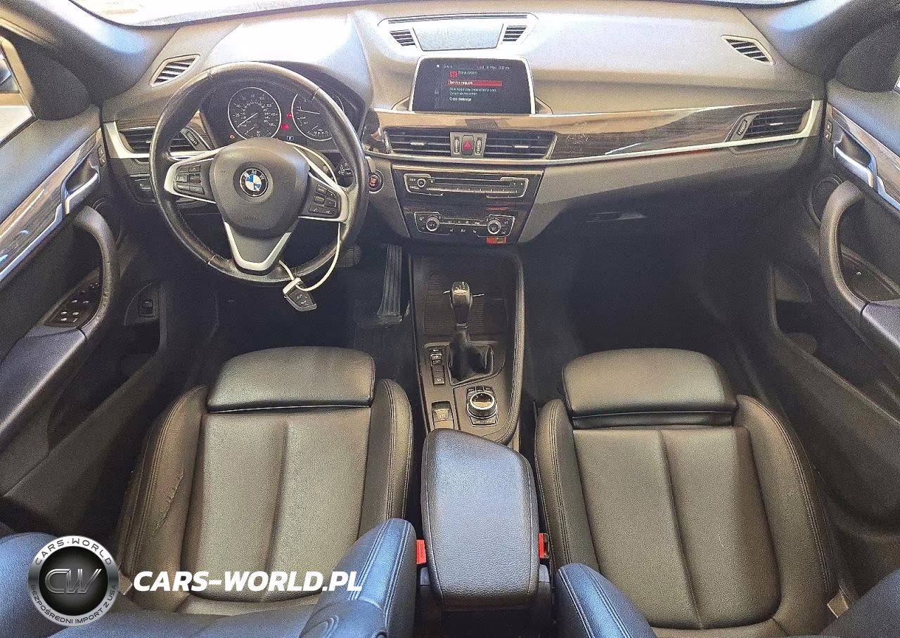 2018 BMW X1 xDrive28I VIN:WBXHT3C32J5K31586 - 8