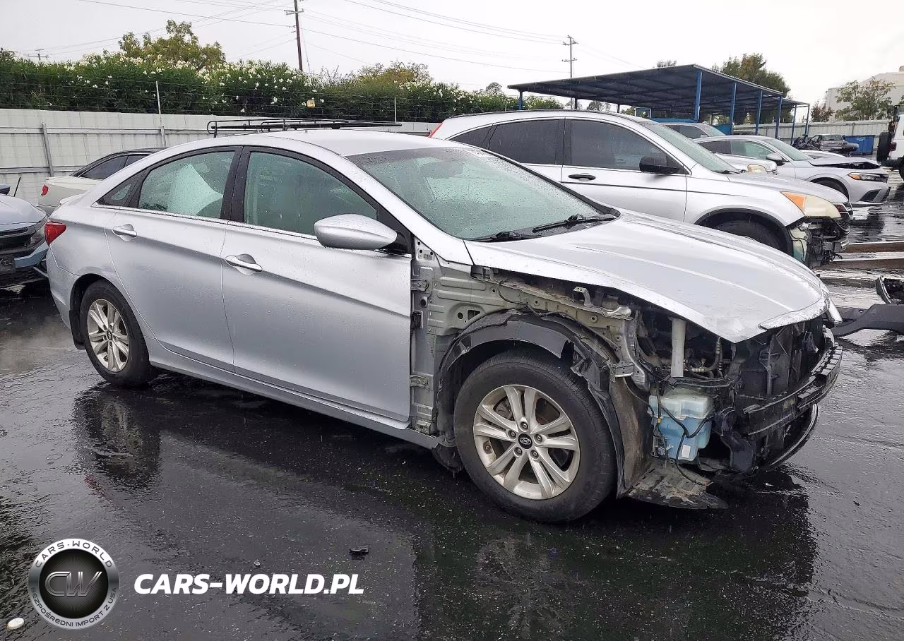 2013 Hyundai Sonata Gls VIN:5NPEB4AC5DH573792 - 4