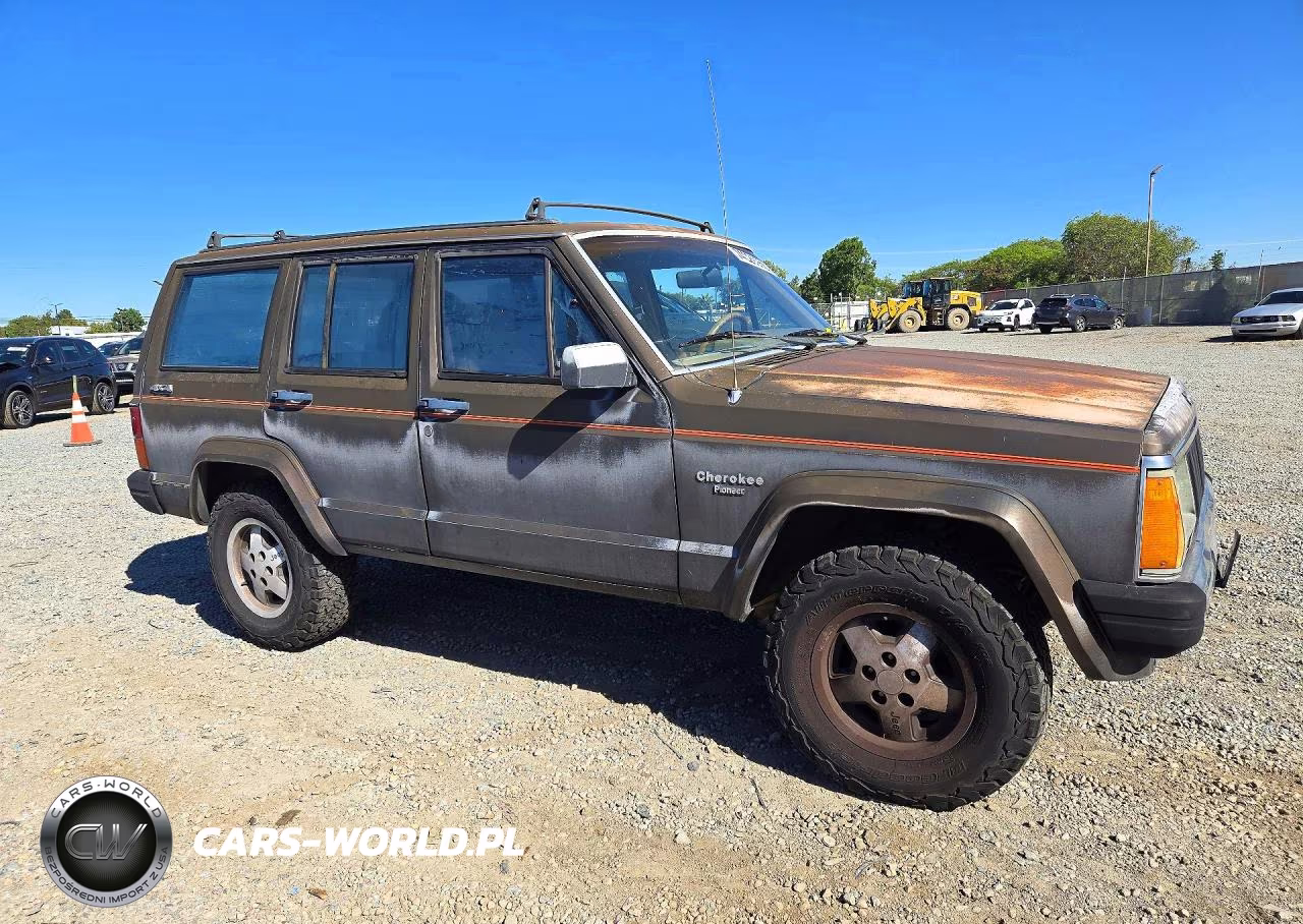 1987 Jeep Cherokee Pioneer VIN:1JCMR7821HT053546 - 4