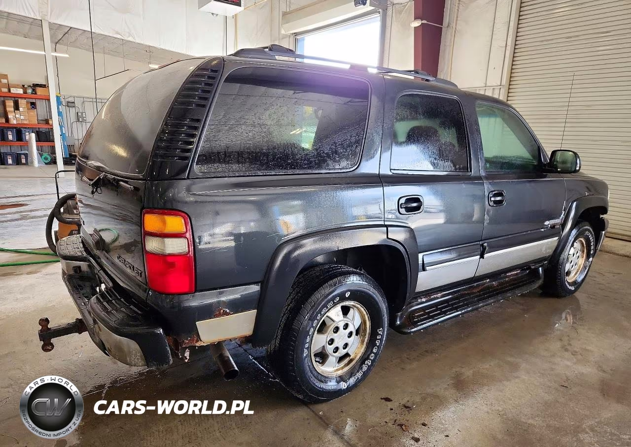 2003 Chevrolet Tahoe K1500 VIN:1GNEK13Z03R183052 - 3