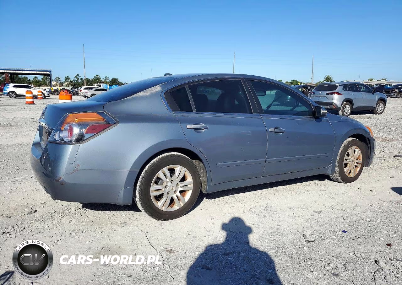 2010 Nissan Altima 2.5 VIN:1N4AL2AP4AC135846 - 3
