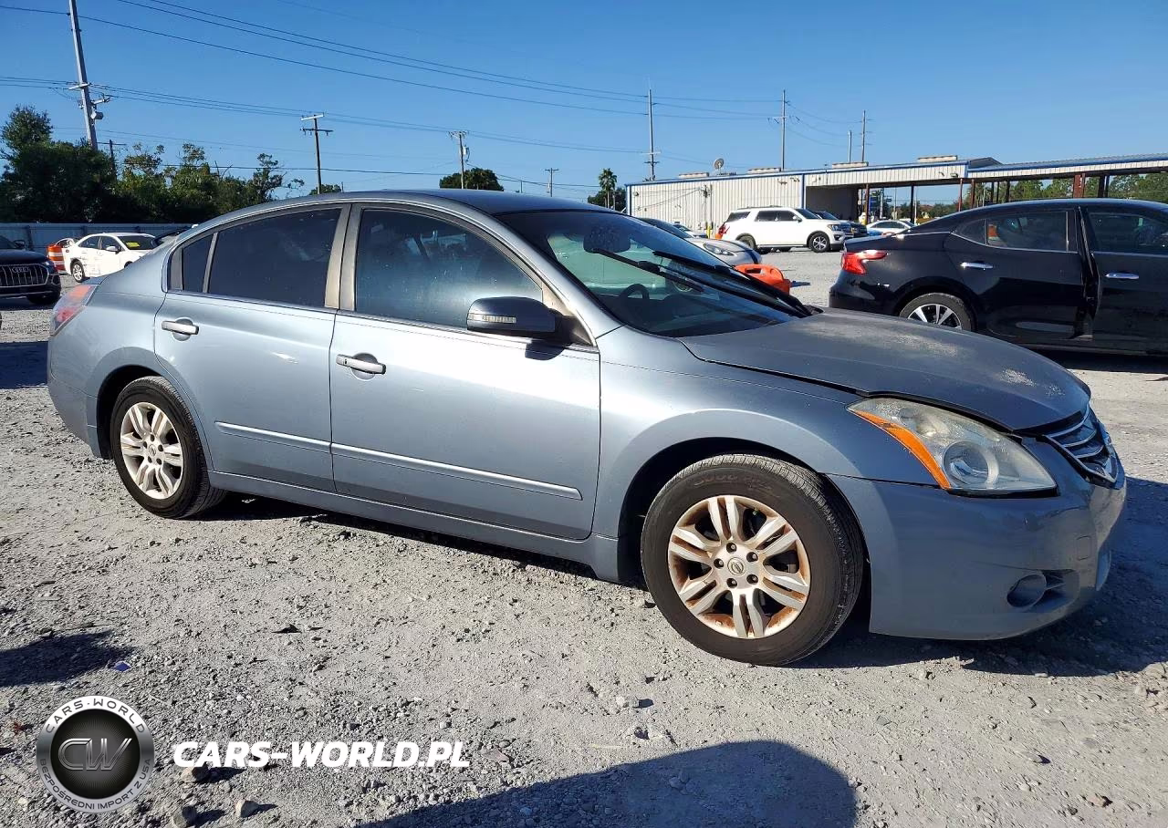 2010 Nissan Altima 2.5 VIN:1N4AL2AP4AC135846 - 4