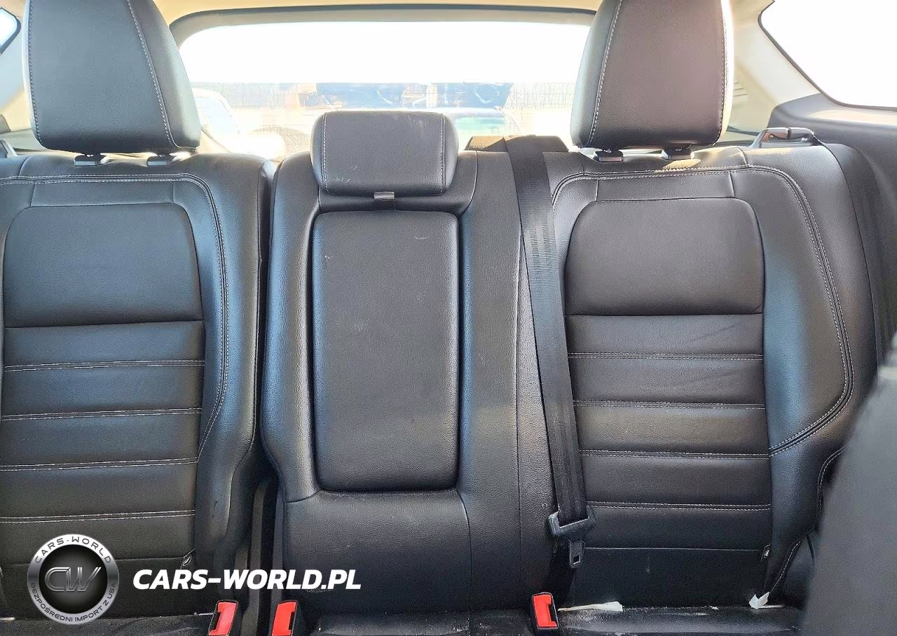 2017 Ford C-Max Hybrid Titanium VIN:1FADP5DU2HL100088 - 10