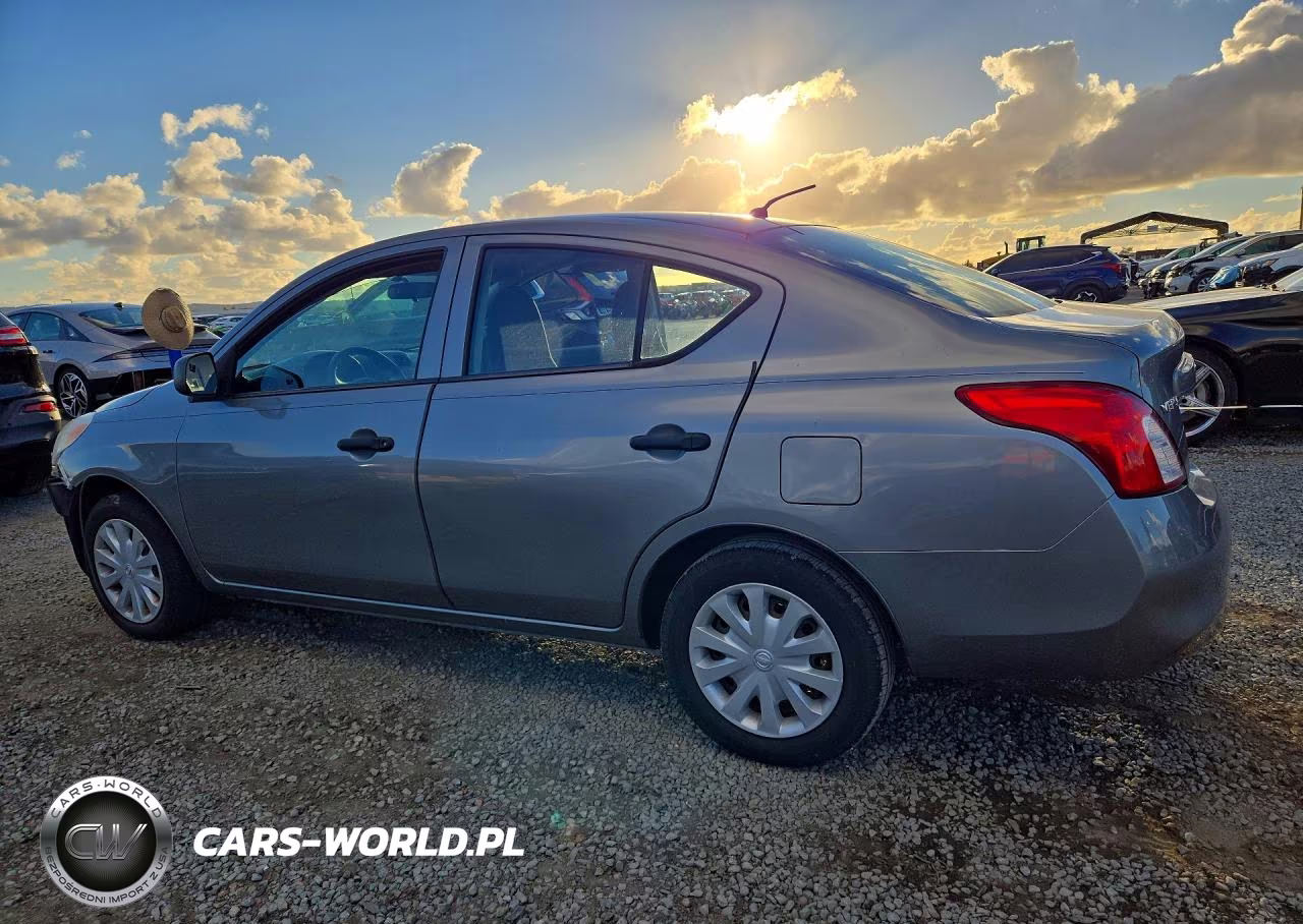 2013 Nissan Versa 1.6 S VIN:3N1CN7AP7DL875607 - 2