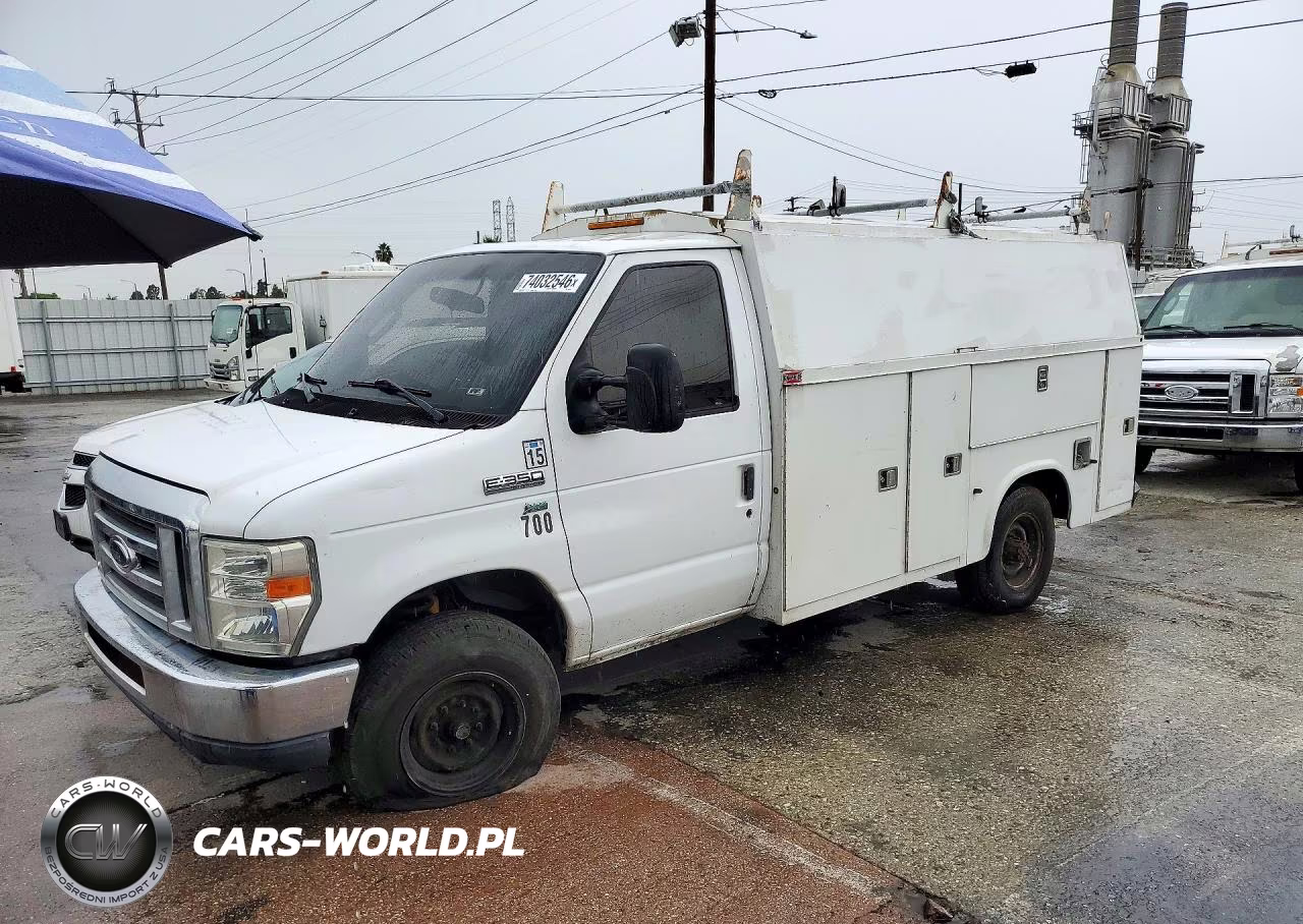 2013 Ford Econoline E350 Super Duty Cutaway Van VIN:1FDWE3FL2DDB13120 - 1