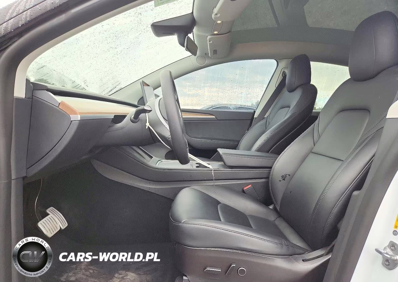 2022 Tesla Model Y VIN:7SAYGDEF0NF545713 - 7