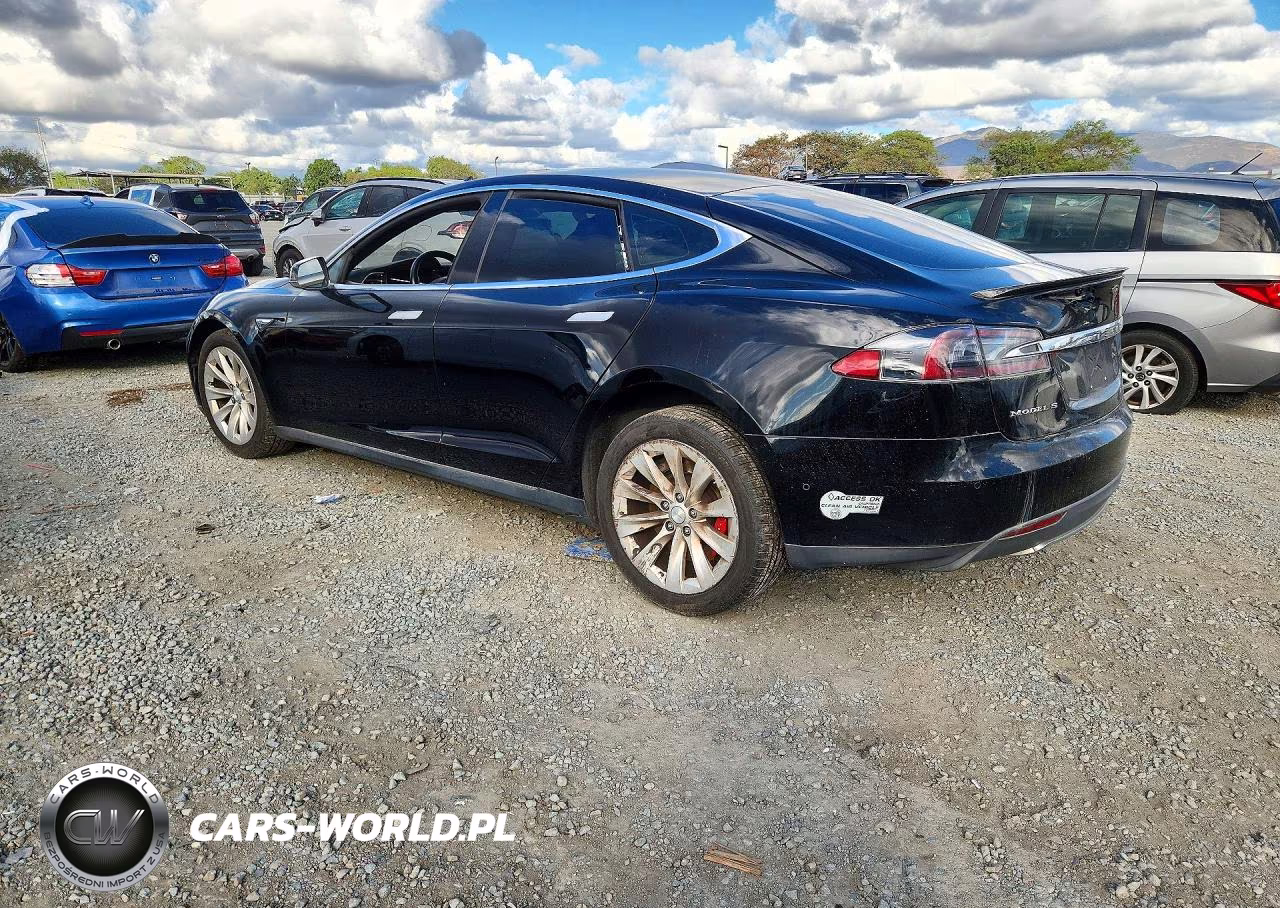 2015 Tesla Model S VIN:5YJSA1E47FF117463 - 2
