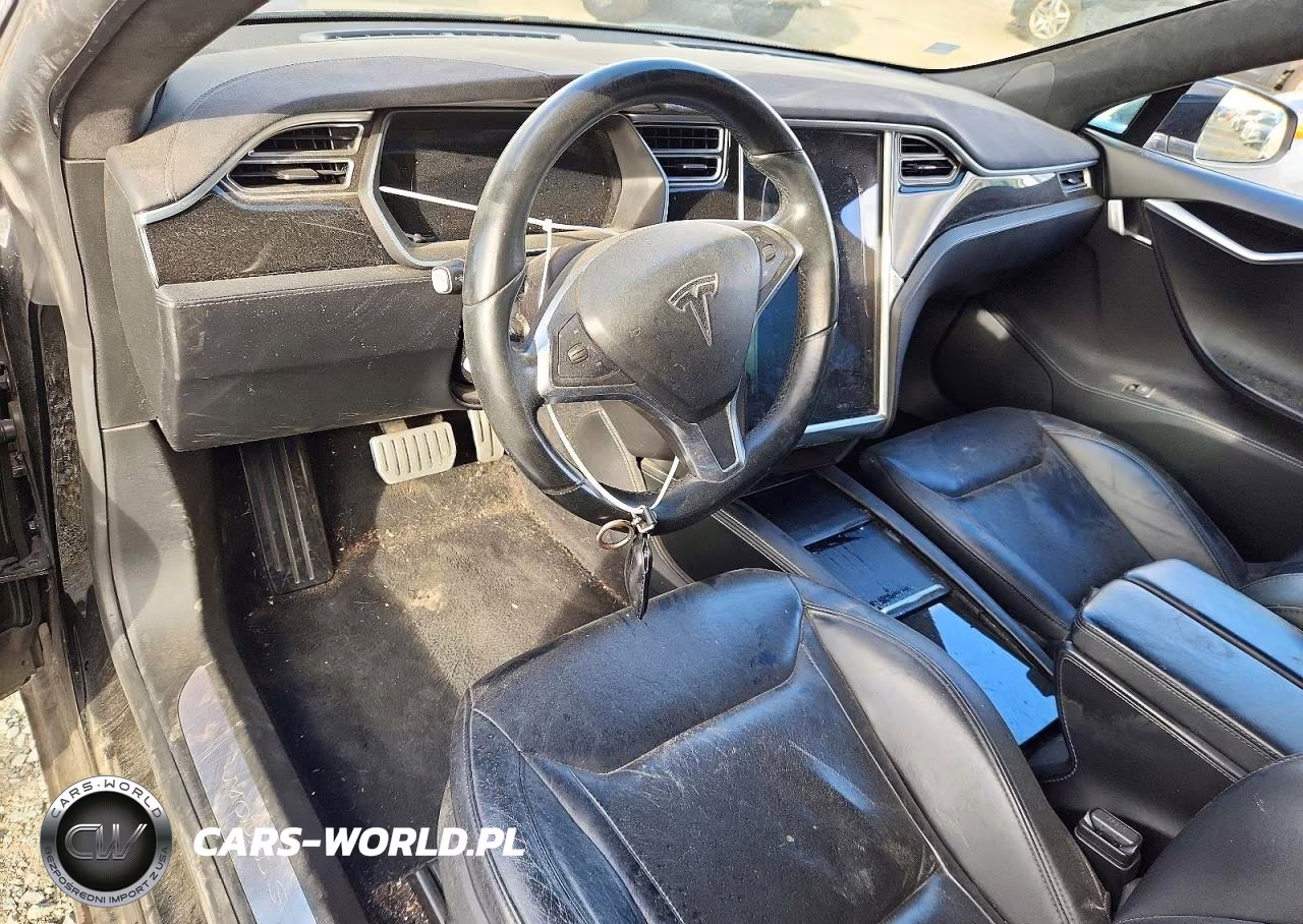 2015 Tesla Model S VIN:5YJSA1E47FF117463 - 8