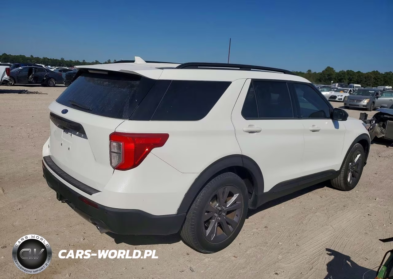 2022 Ford Explorer Xlt VIN:1FMSK7DH7NGA75462 - 3