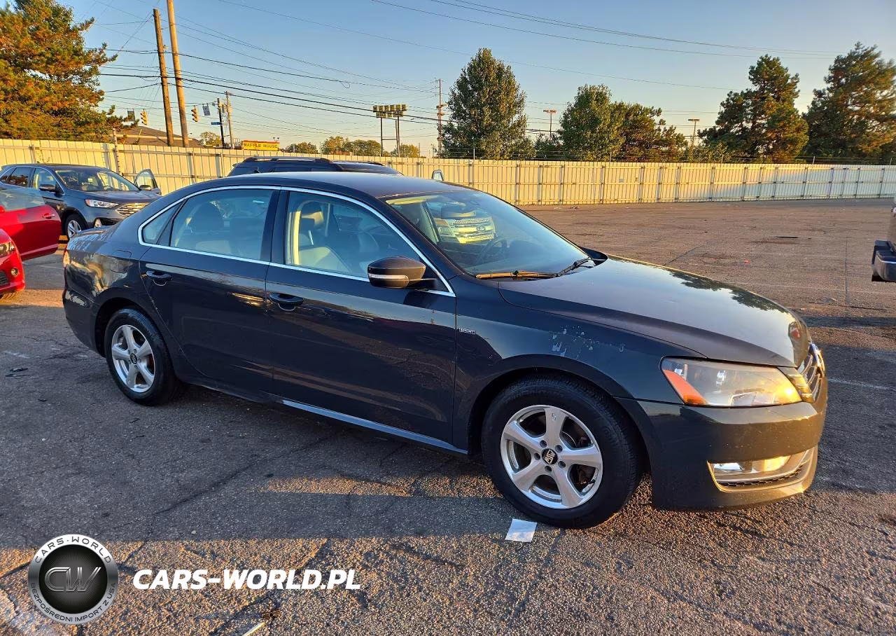 2014 Volkswagen Passat Se VIN:1VWBT7A39EC081374 - 4