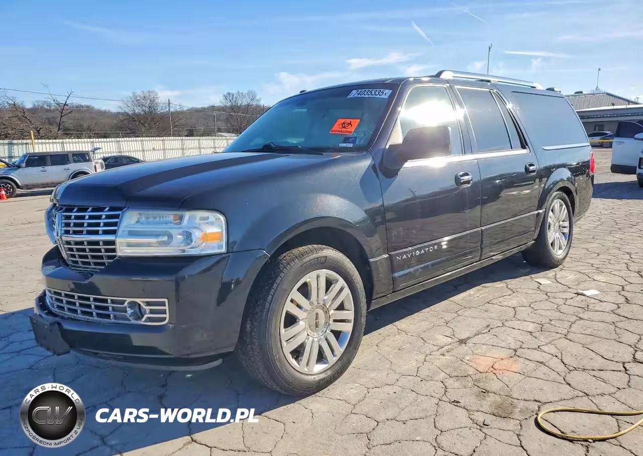 2013 Lincoln Navigator L