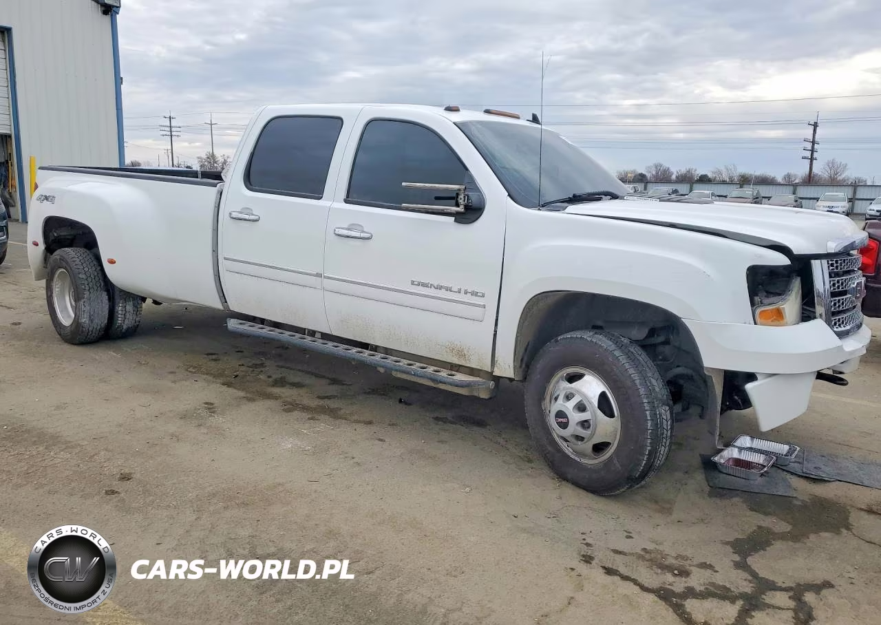 2013 GMC Sierra K3500 Denali VIN:1GT426C80DF181166 - 4