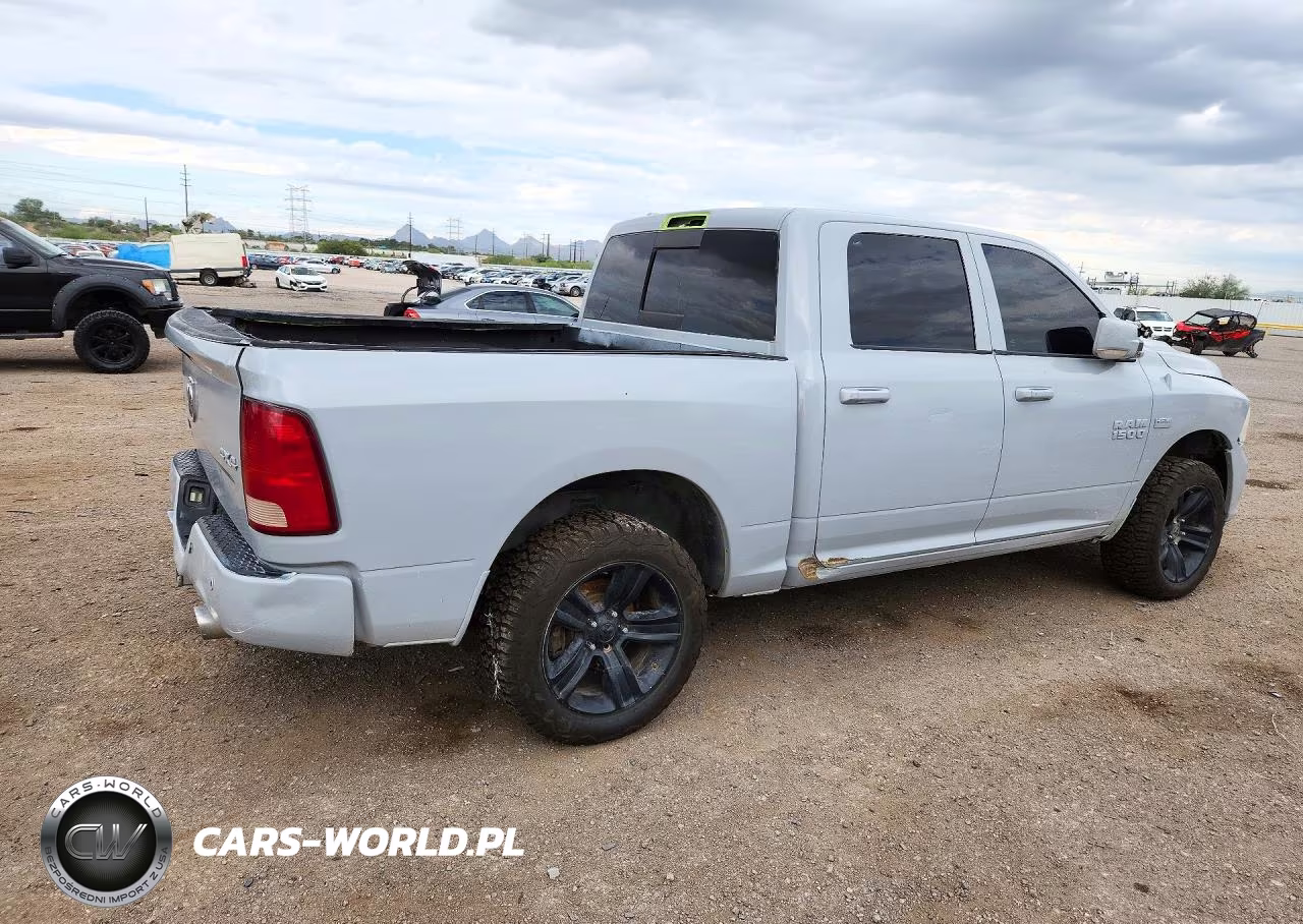 2017 Ram 1500 Sport VIN:1C6RR7MT7HS786834 - 3