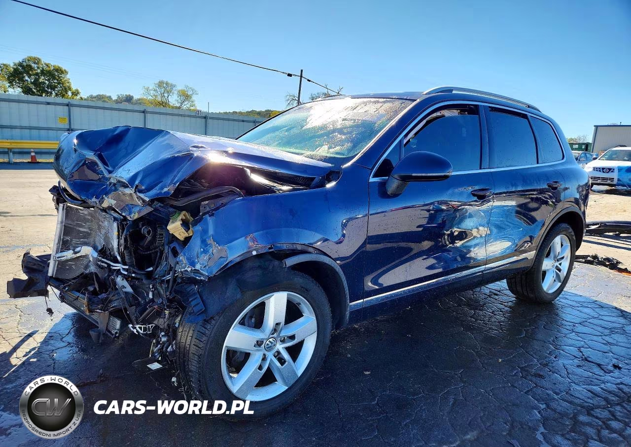 2013 Volkswagen Touareg V6 VIN:WVGEF9BP9DD010670 - 1