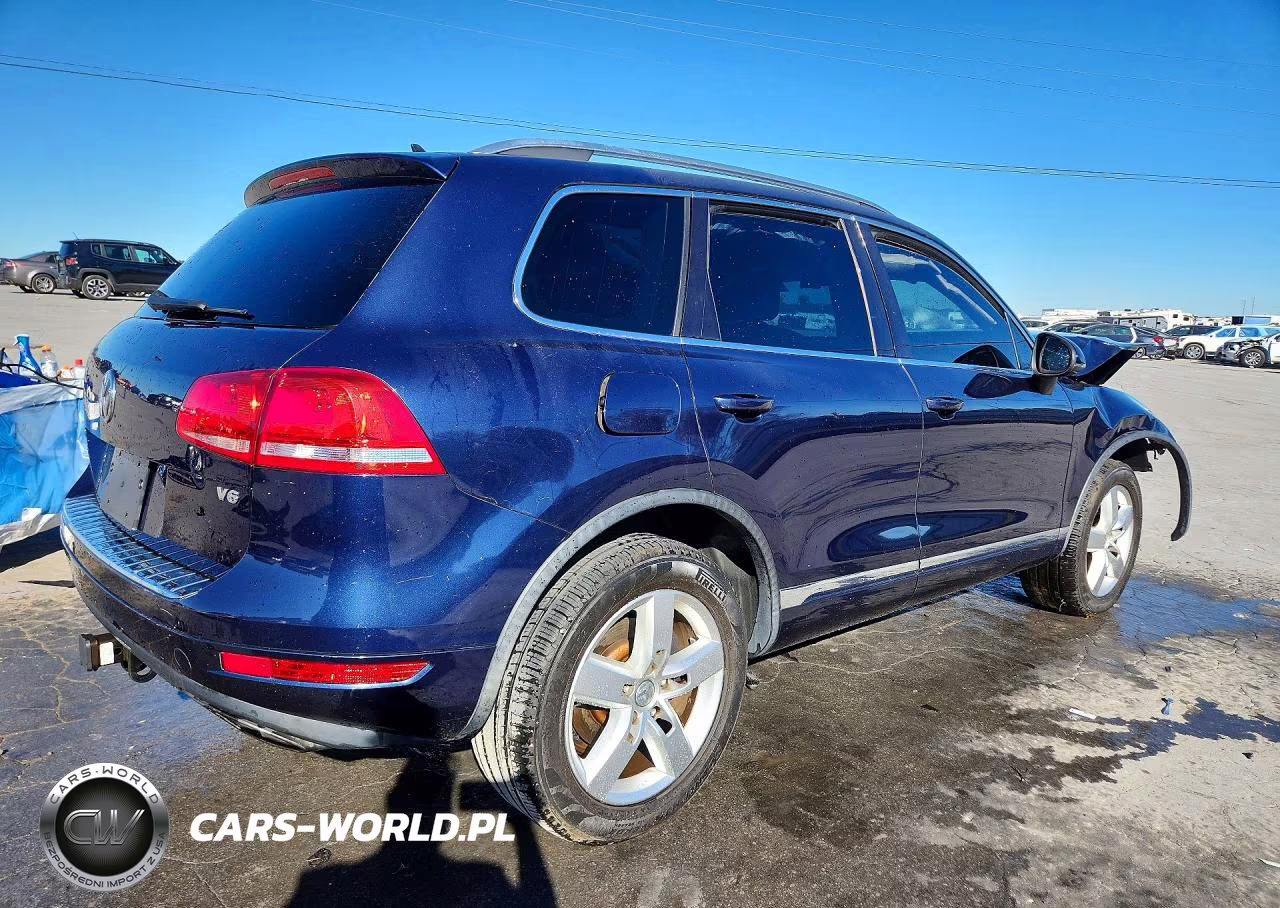 2013 Volkswagen Touareg V6 VIN:WVGEF9BP9DD010670 - 3