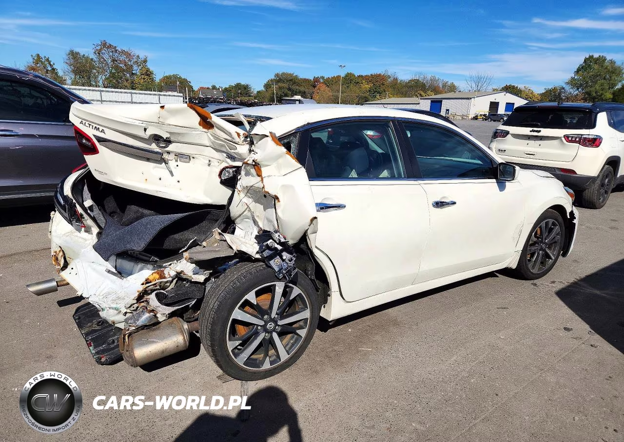 2018 Nissan Altima 2.5 Sr VIN:1N4AL3AP1JC140122 - 3