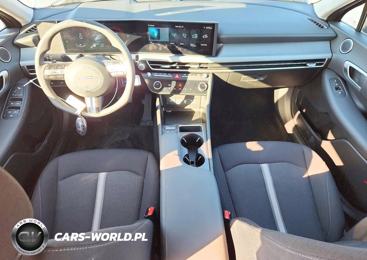2026 Hyundai Sonata Hybrid Blue VIN:KMHL24JJ3TA177089 - 8