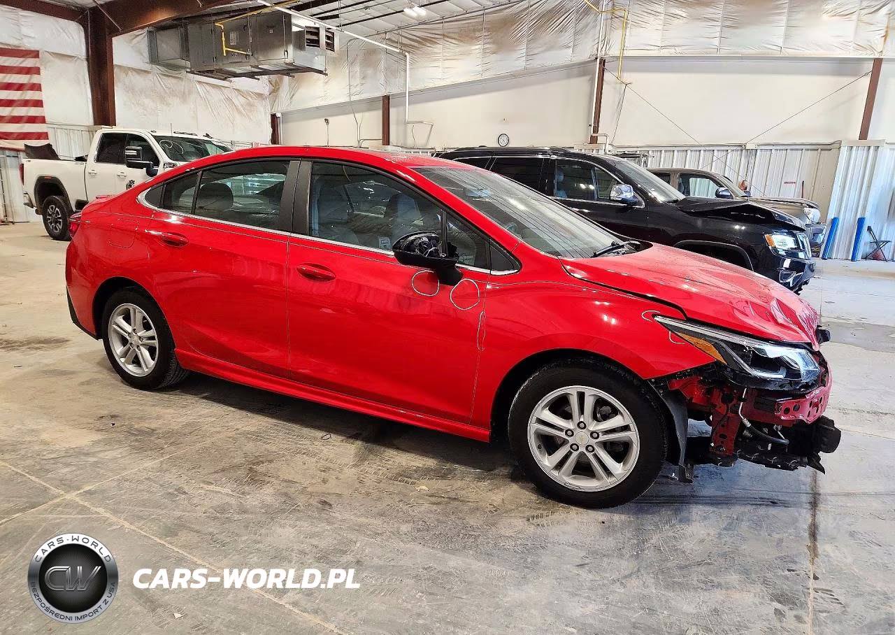 2018 Chevrolet Cruze Lt VIN:1G1BE5SM3J7112266 - 4