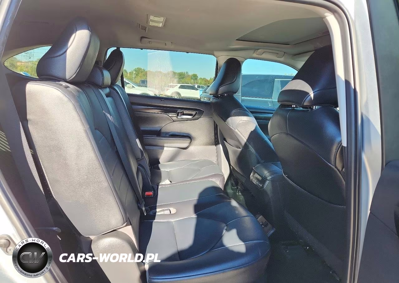2021 Toyota Highlander Xle VIN:5TDHZRBH9MS064413 - 11
