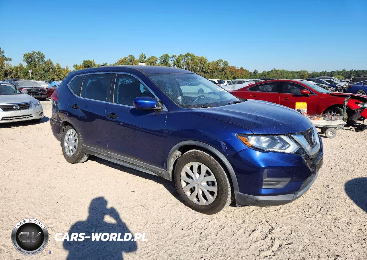 2017 Nissan Rogue S VIN:KNMAT2MTXHP528210 - 4