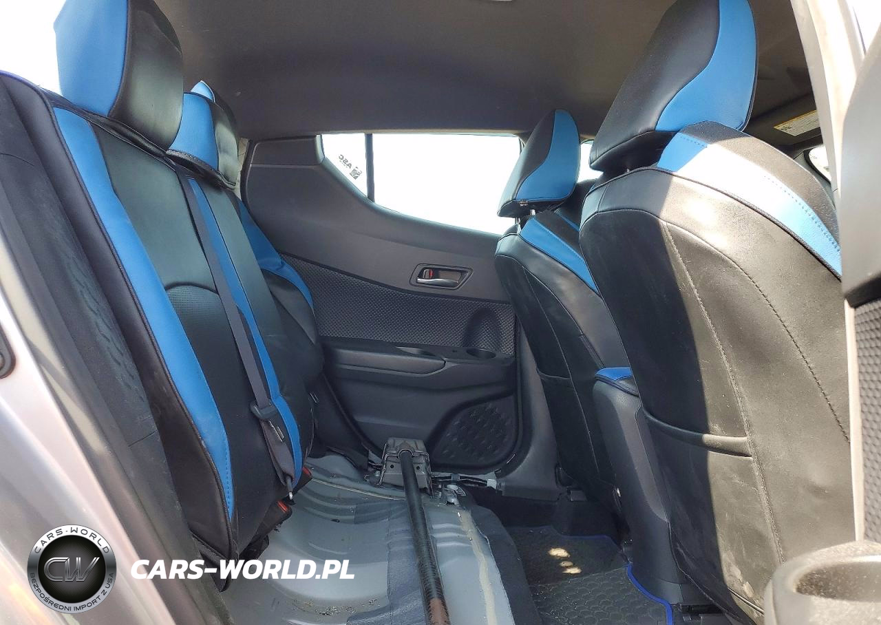 2020 Toyota C-Hr Xle VIN:JTNKHMBX3L1070539 - 10