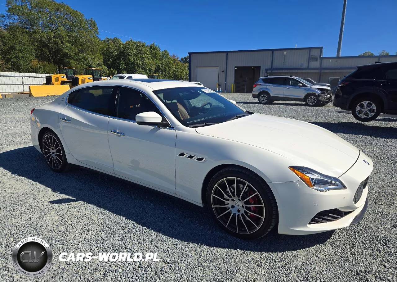 2018 Maserati Quattroporte S VIN:ZAM56YPA6J1283013 - 4