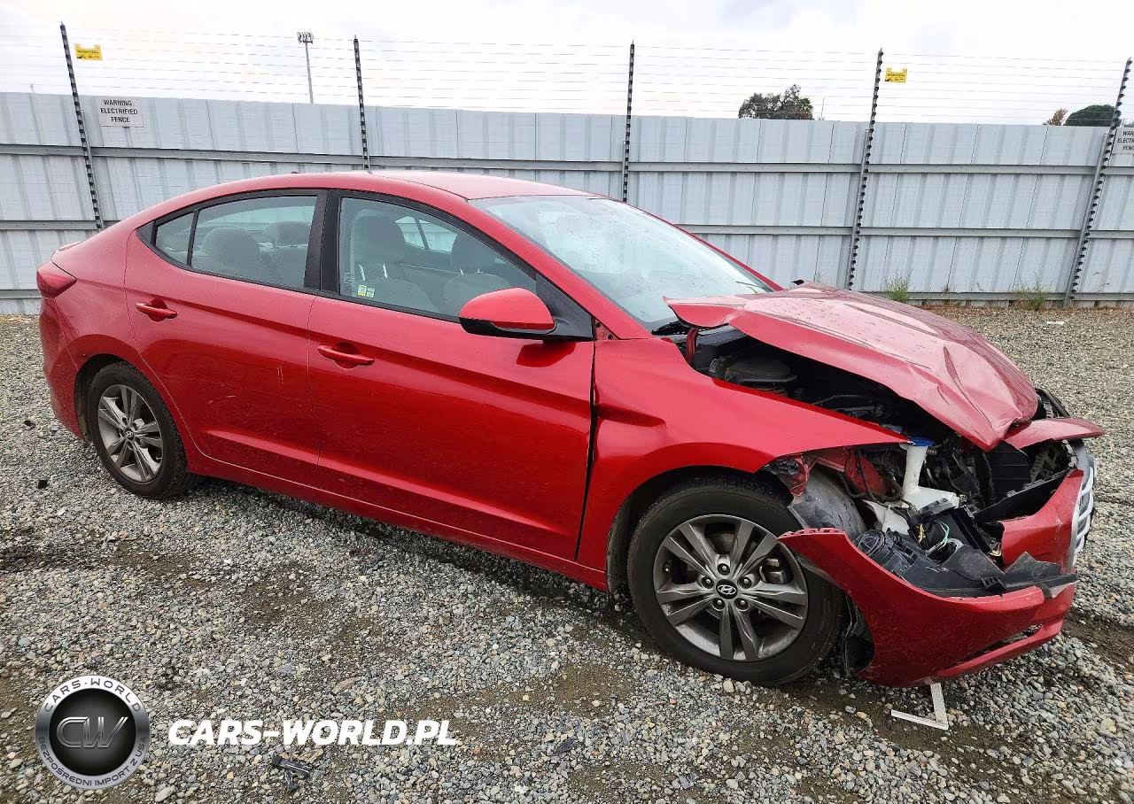 2018 Hyundai Elantra Sel VIN:5NPD84LF3JH318345 - 4