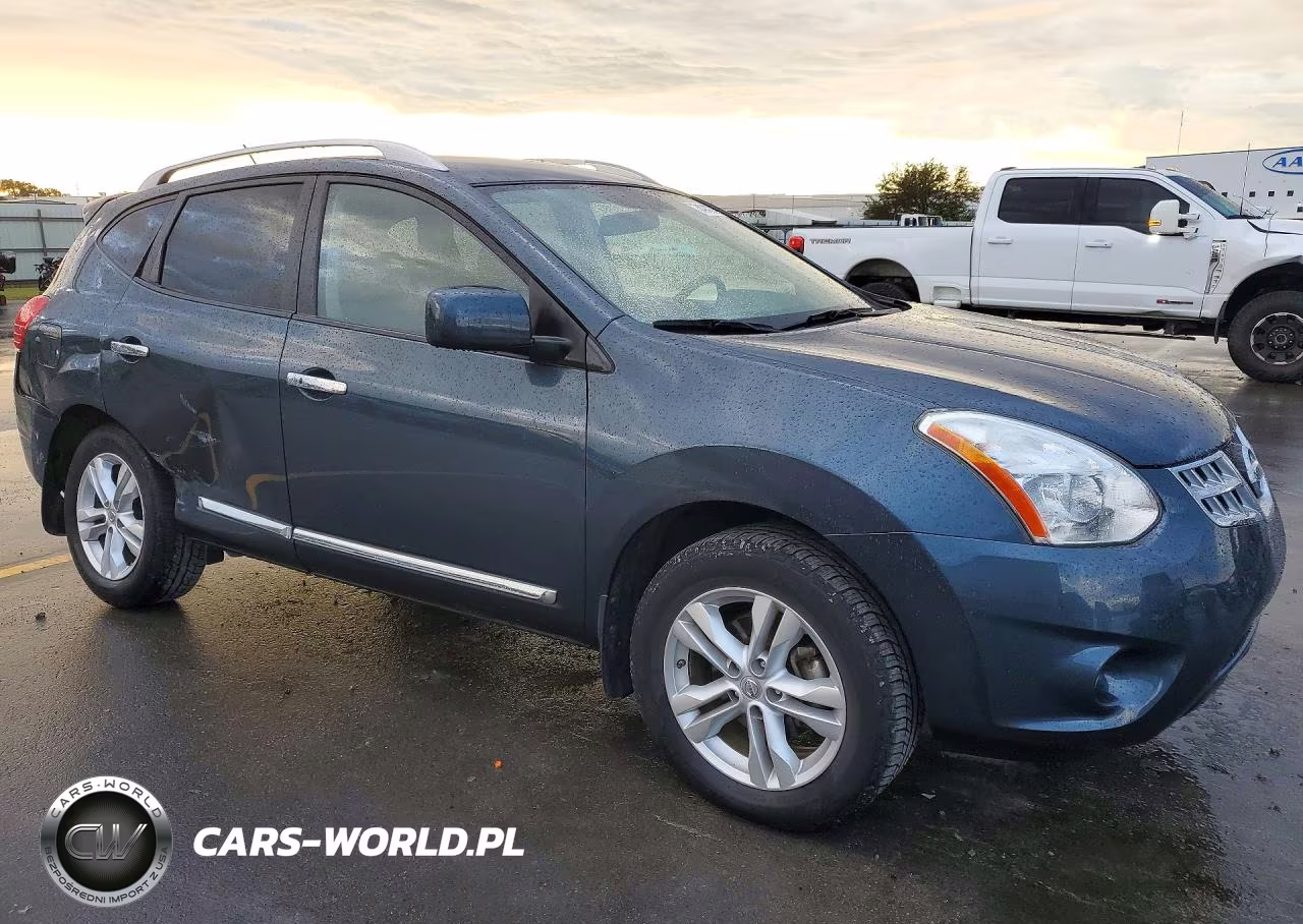 2013 Nissan Rogue S VIN:JN8AS5MV2DW104238 - 4