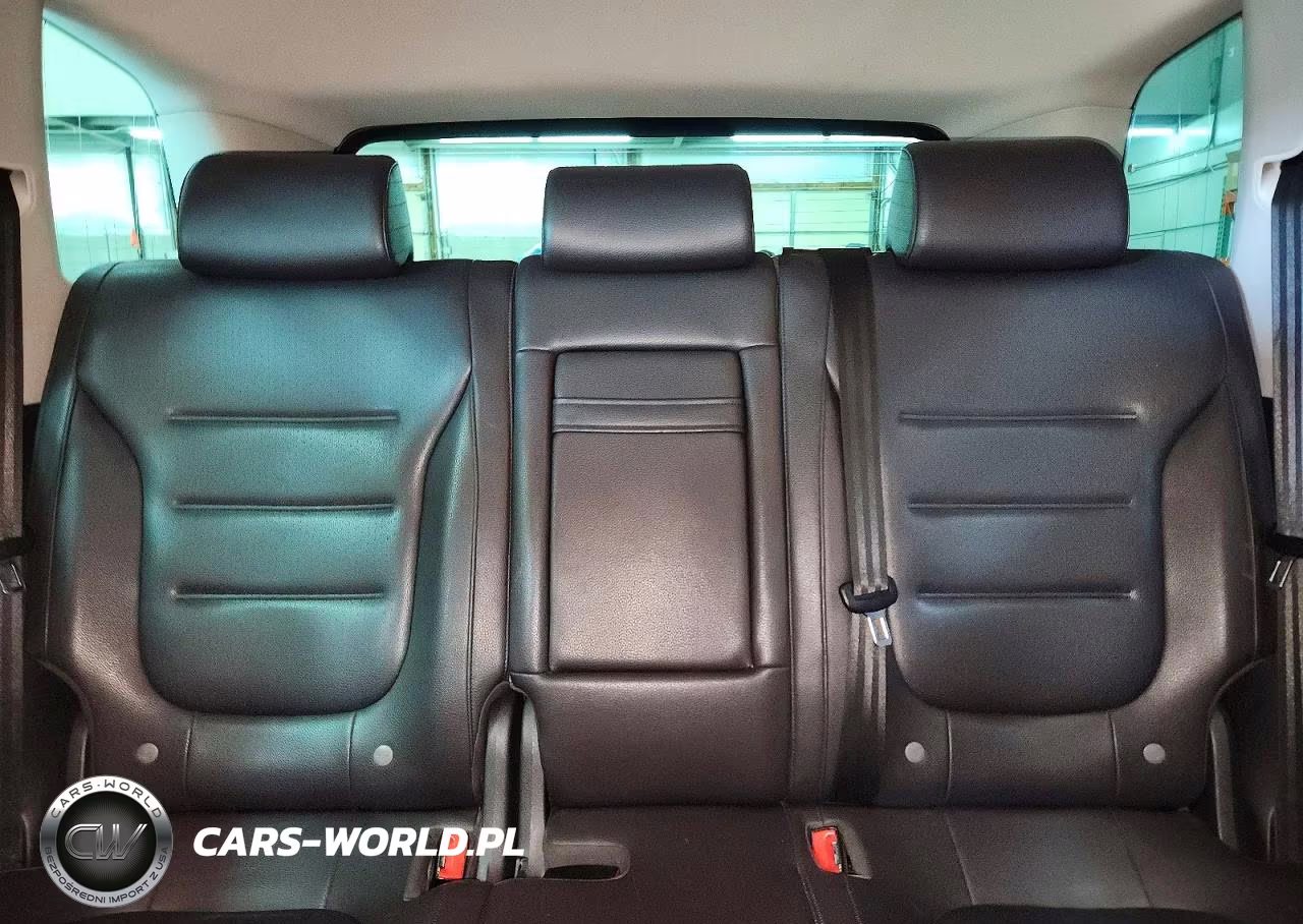 2011 Volkswagen Touareg V6 VIN:WVGFF9BP1BD000927 - 10