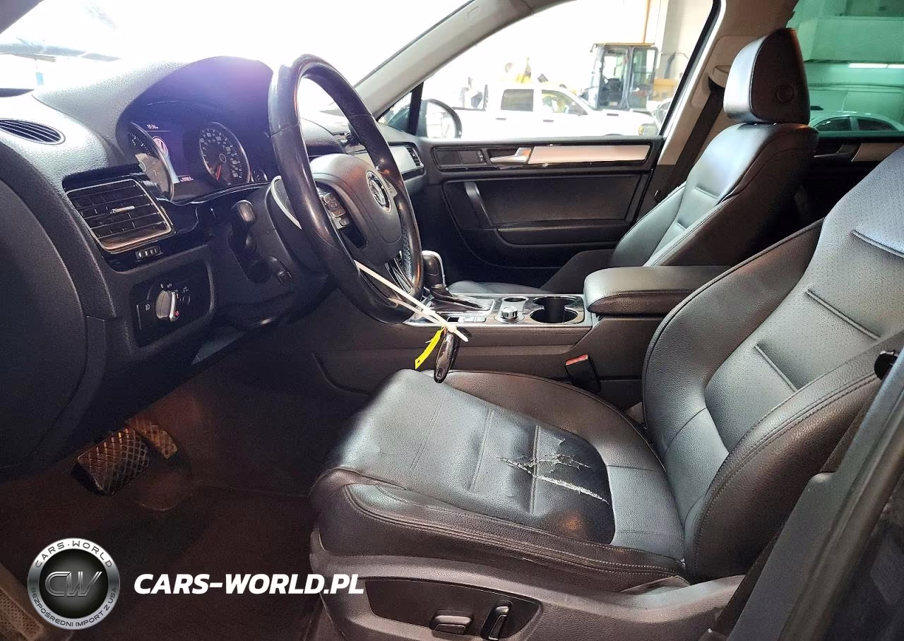 2011 Volkswagen Touareg V6 VIN:WVGFF9BP1BD000927 - 7